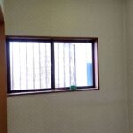 before
床やかわいらしいクロスも長年のうちに地震や経年劣化で古びてきたので・・・