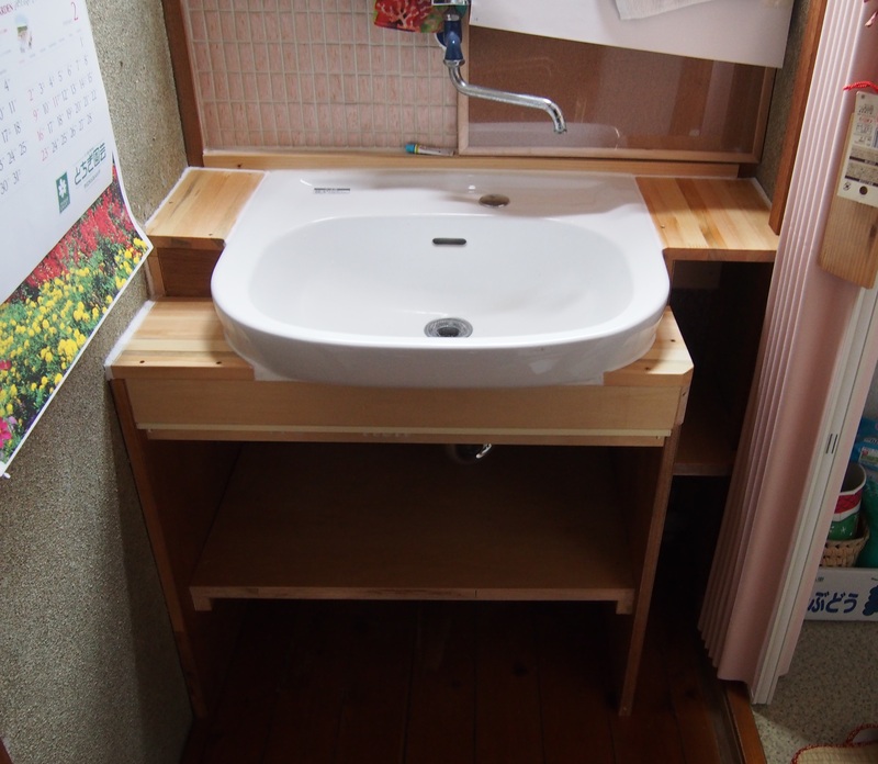 栃木県：ちょっとしあわせ洗面台　収納棚を取り付けてスッキリと整頓された空間に(●´ω｀●)