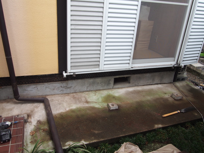before
既存の濡れ縁解体後
お家を建てた当時に作り付けられていたものなので、意外と解体に手間がかかりました。(^^ゞ