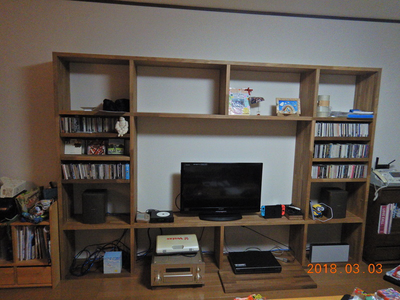 リビング収納棚